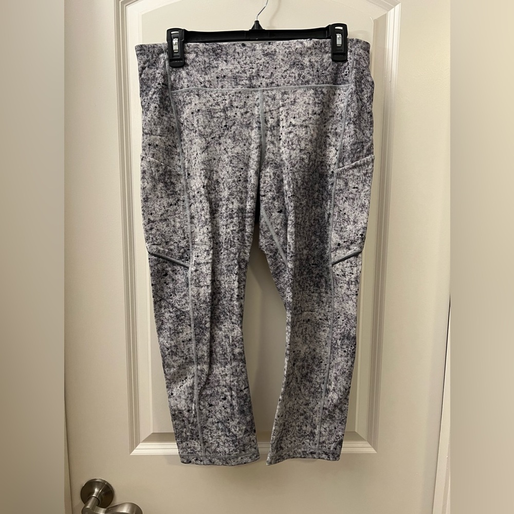 Lululemon crop leggings